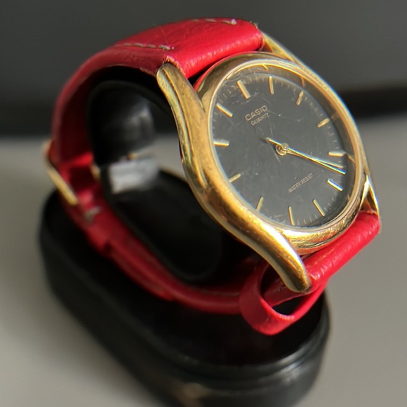 Casio MTP-094 Ladies Quartz Watch - Picture 12 of 16